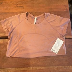 Women’s Lululemon swiftly tech short sleeve 2.0